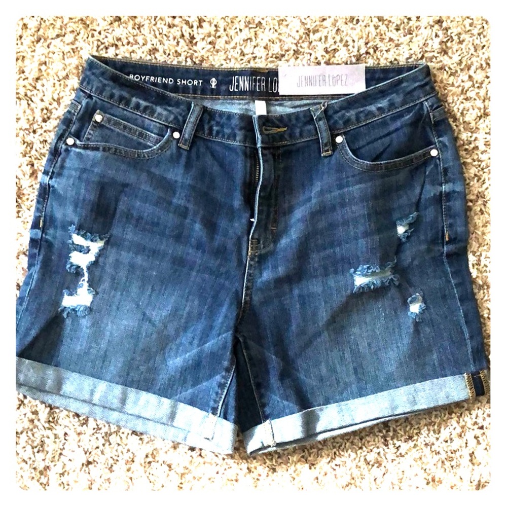 NWT - JENNIFER LOPEZ denim shorts - sz 8 - $44.00